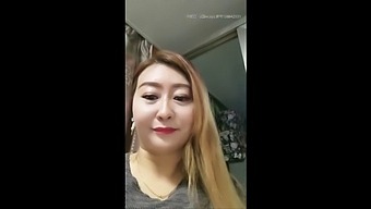 Asian Stepmom Shows Off Her Mature Body In Hd