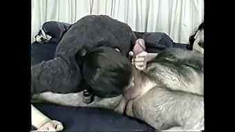 Middle Eastern Muslim Woman Gives Homemade Blowjob